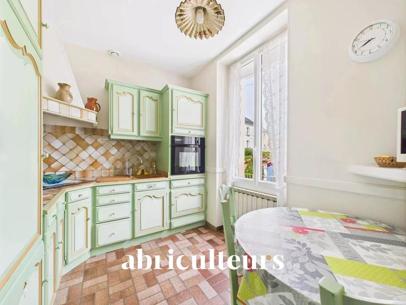 Maison - 111 m² - 5 pièces