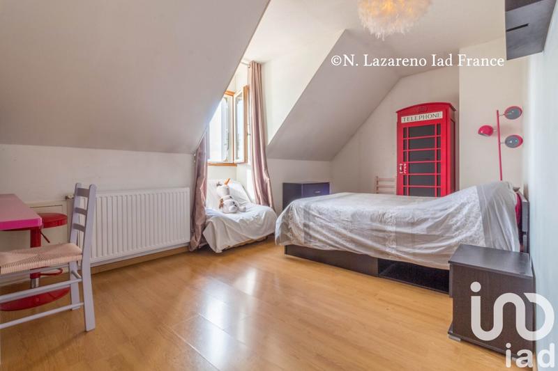 Maison - 180 m² - 7 pièces