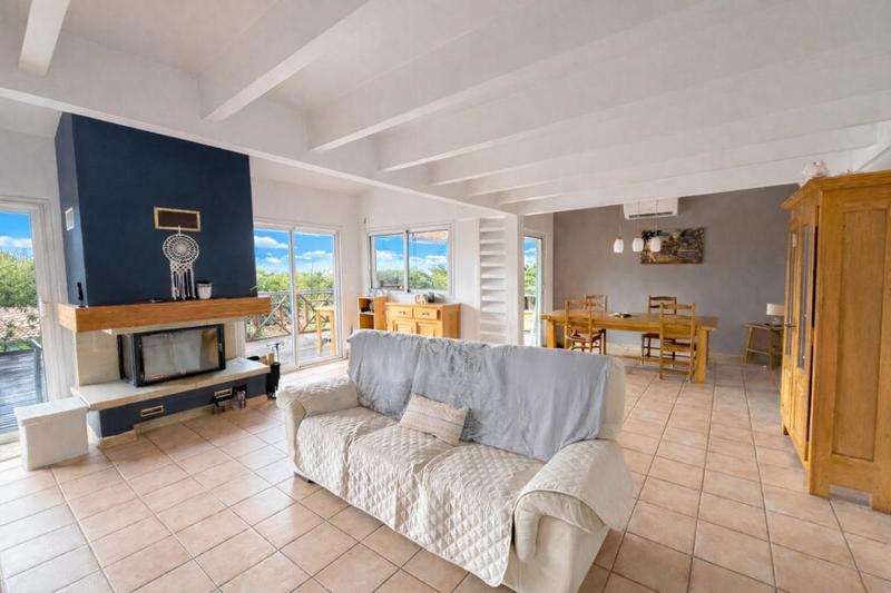 Maison - 140 m² - 6 pièces