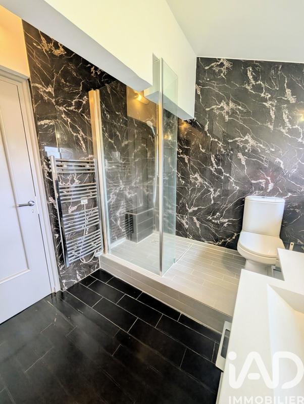 Maison - 182 m² - 6 pièces