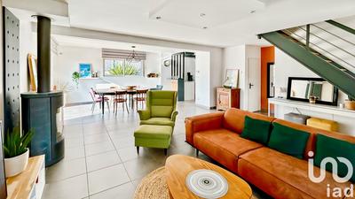 Maison - 141 m² - 6 pièces