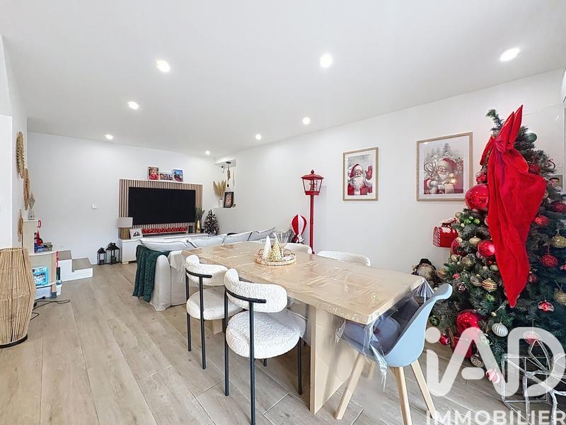 Maison - 90 m² - 4 pièces