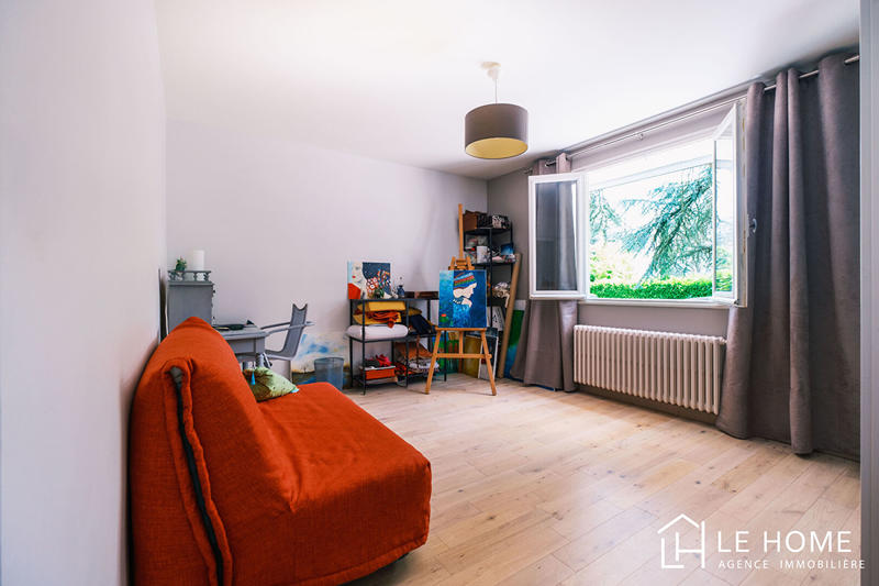 Maison - 195 m² - 8 pièces