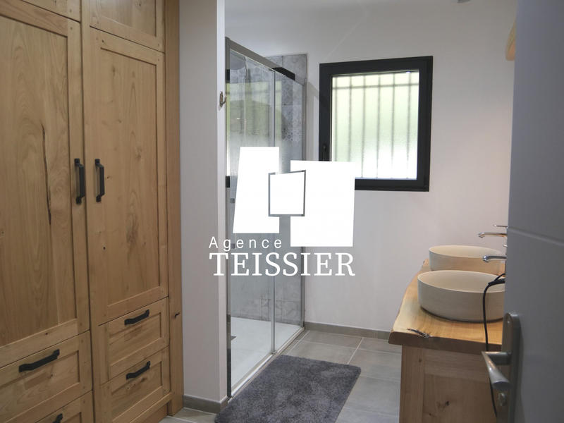 Maison - 115 m² - 4 pièces