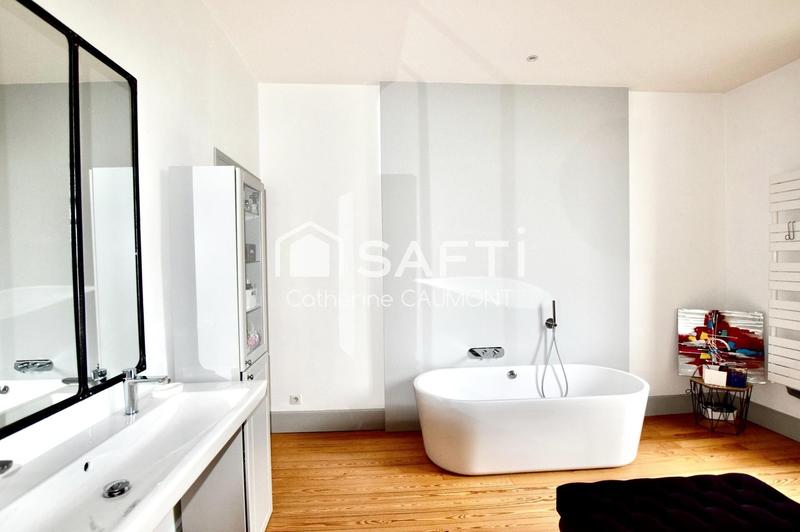 Maison - 199 m² - 6 pièces