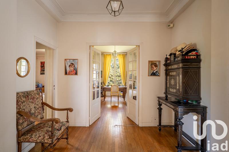 Maison - 289 m² - 10 pièces