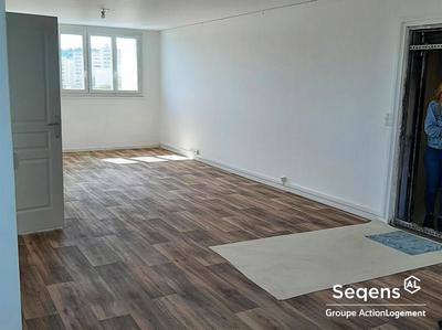 Appartement - 89 m² - 4 pièces