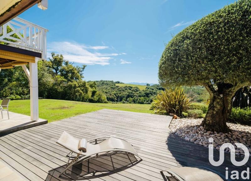 Maison de maîtres - 240 m² - 6 pièces