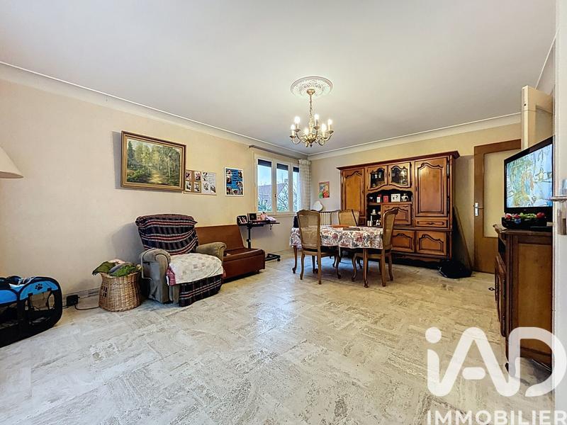 Maison - 141 m² - 8 pièces