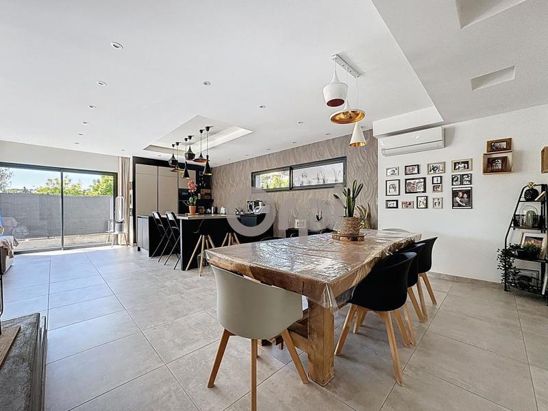 Maison - 153 m² - 5 pièces