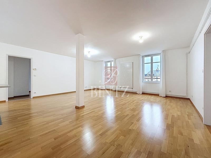 Appartement - 99 m² - 3 pièces