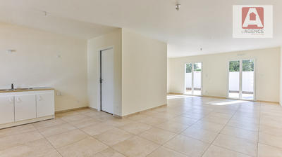 Maison - 104 m² - 4 pièces