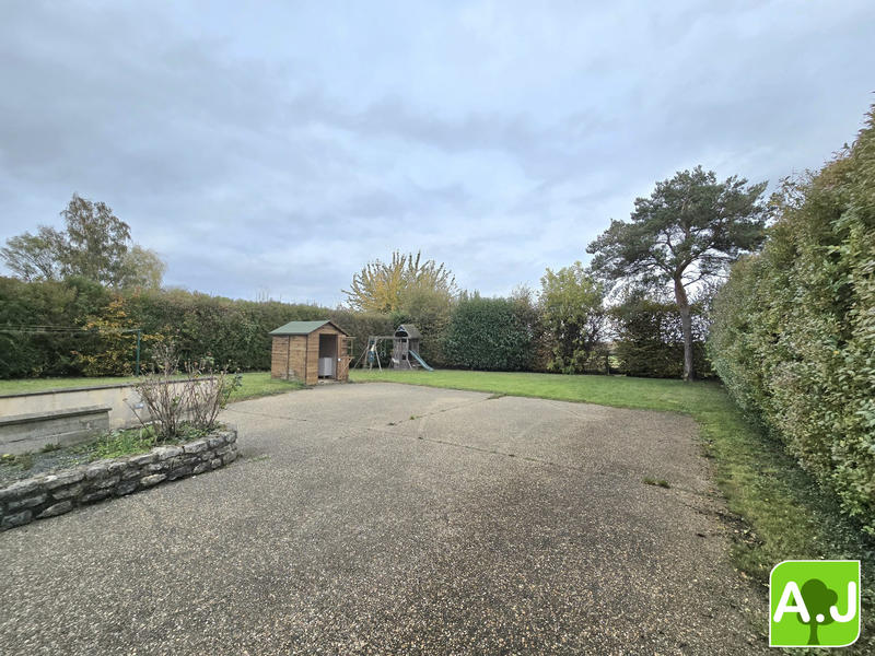 Maison traditionnelle - 125 m² - 6 pièces