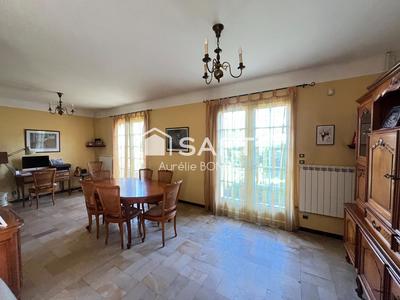 Maison - 125 m² - 7 pièces