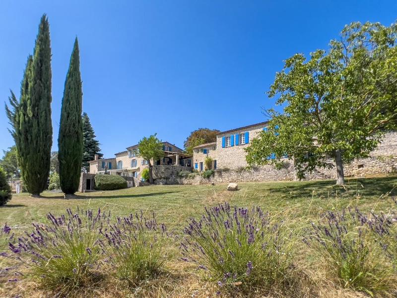 Maison de campagne - 430 m² - 18 pièces