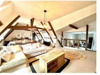 Appartement - 130 m² - 4 pièces