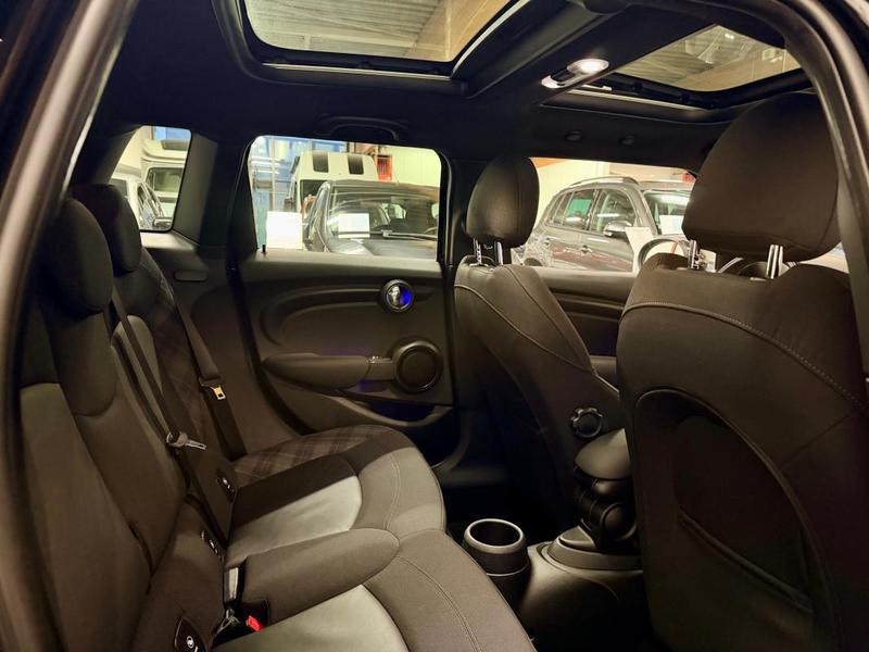 Mini Cooper 1.5 136ch 5 portes / Toit Ouvrant