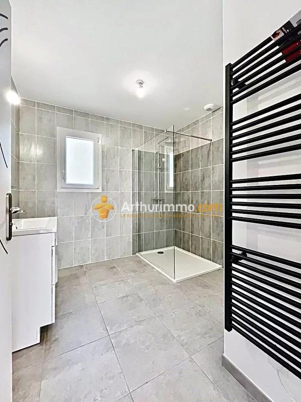 Maison - 104 m² - 4 pièces