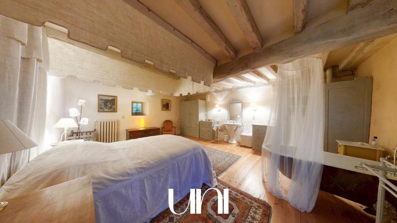 Maison - 507 m² - 13 pièces