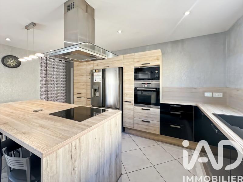 Maison - 164 m² - 5 pièces