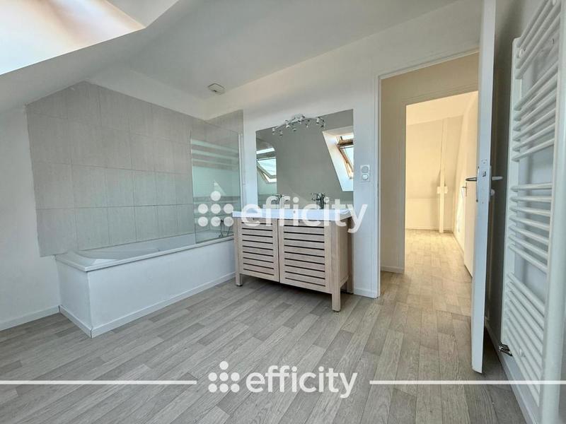 Maison - 123 m² - 6 pièces