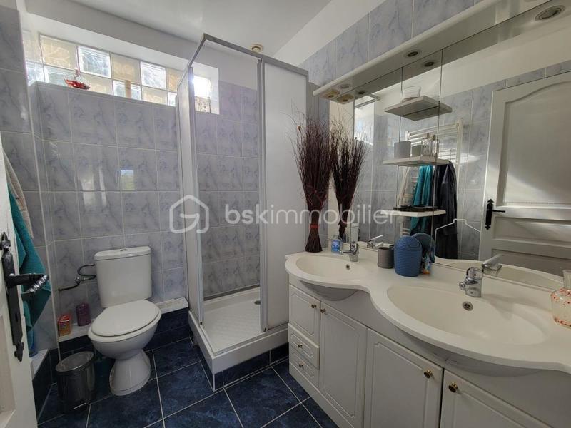 Pavillon - 168 m² - 7 pièces