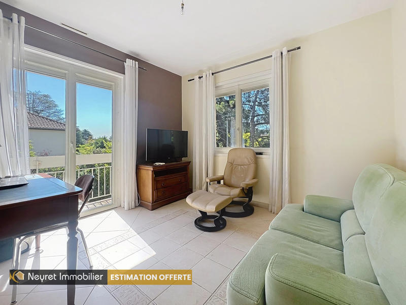 Maison - 160 m² - 5 pièces