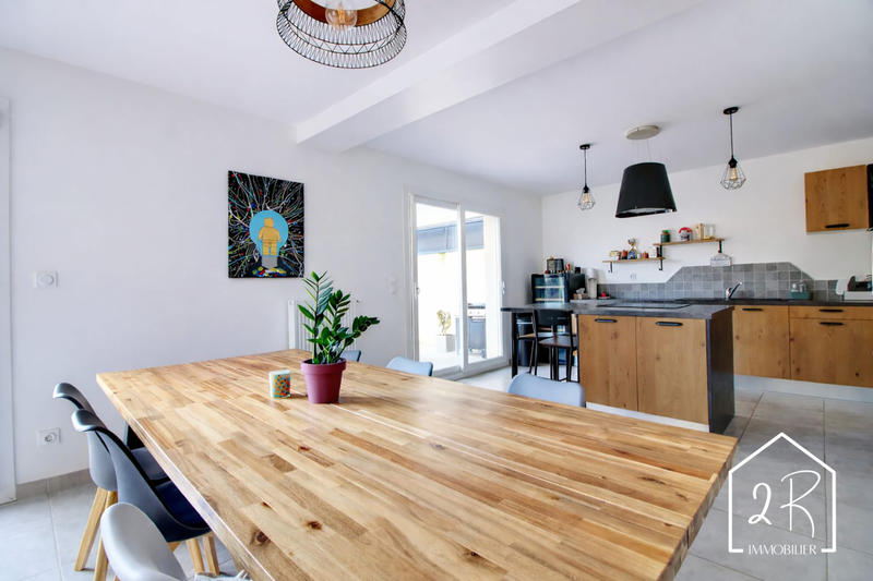 Maison - 102 m² - 5 pièces