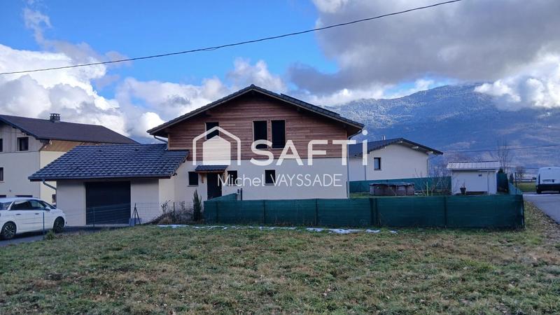 Maison - 138 m² - 5 pièces