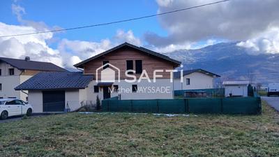 Maison - 138 m² - 5 pièces