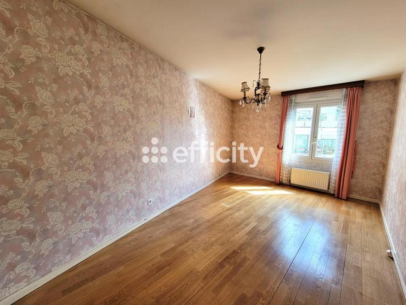 Appartement - 102 m² - 5 pièces