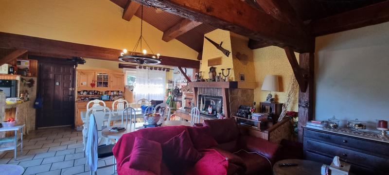 Maison - 129 m² - 8 pièces