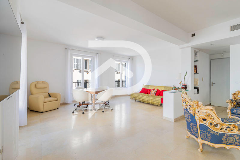 Appartement - 180 m² - 5 pièces