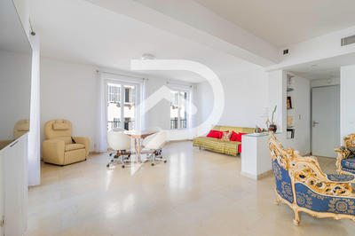 Appartement - 180 m² - 5 pièces