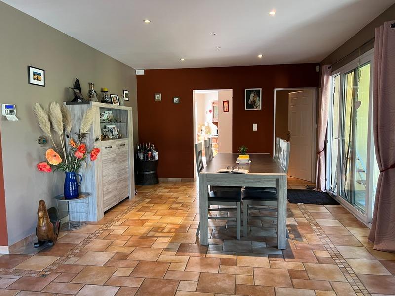 Maison - 136 m² - 4 pièces