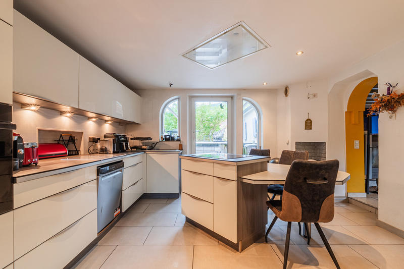 Maison - 163 m² - 7 pièces