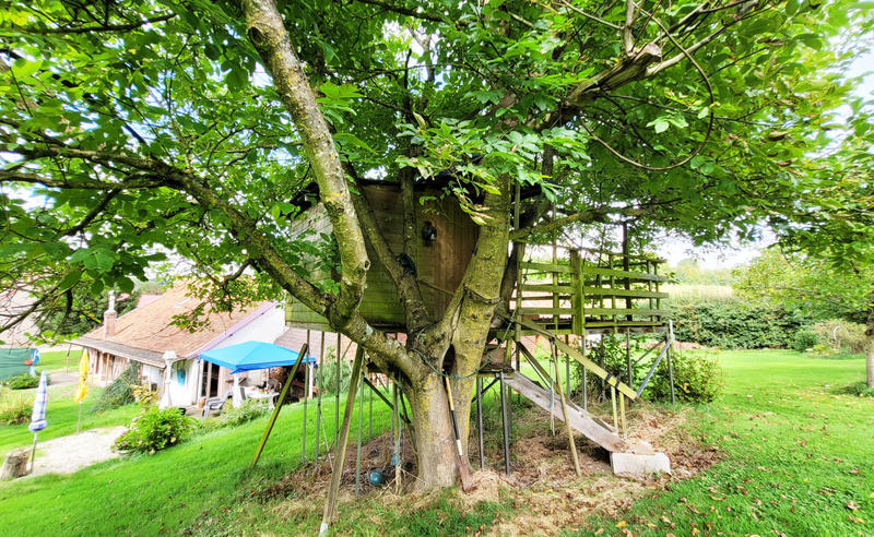 Maison - 376 m² - 15 pièces