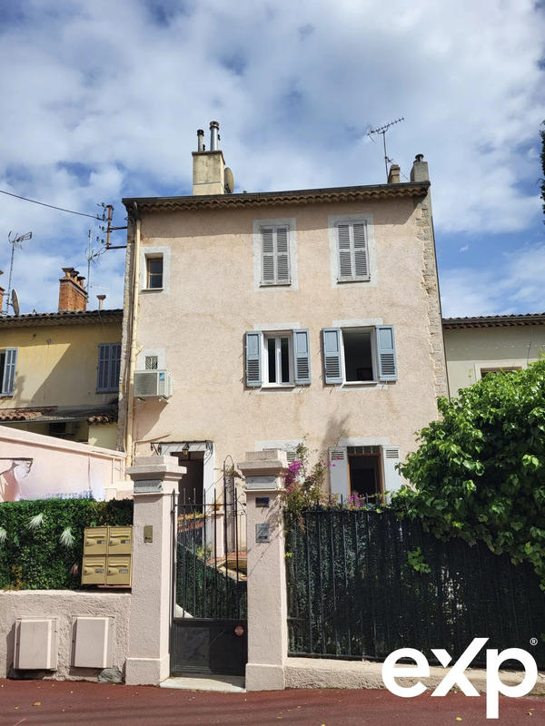 Appartement - 76 m² - 3 pièces