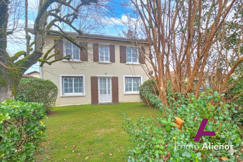 Maison - 163 m² - 7 pièces