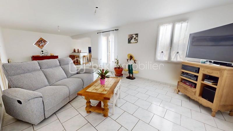 Maison - 90 m² - 4 pièces