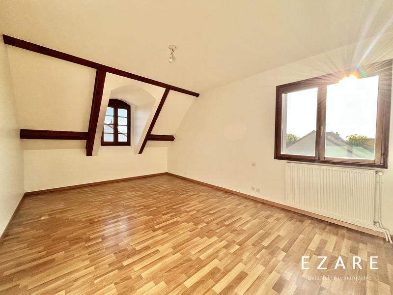 Maison - 180 m² - 7 pièces