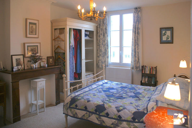 Maison en pierre - 305 m² - 7 pièces