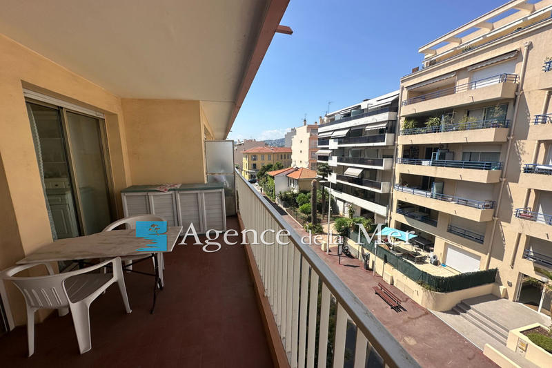 Appartement - 88 m² - 2 pièces