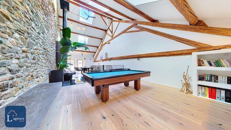 Maison - 499 m² - 7 pièces