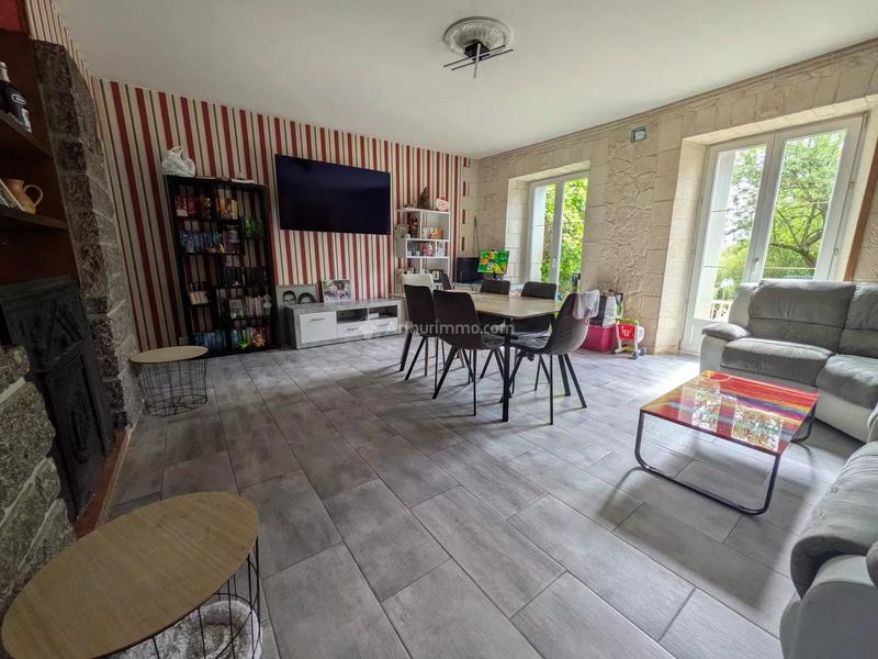 Appartement - 210 m² - 6 pièces