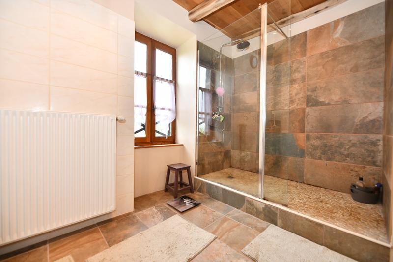 Maison - 302 m² - 8 pièces