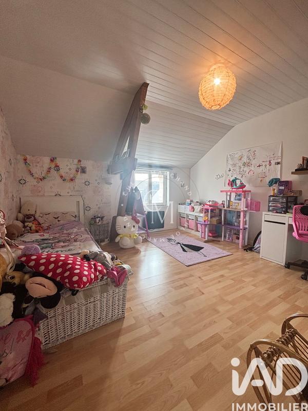 Maison - 200 m² - 6 pièces