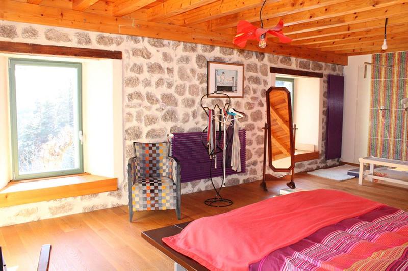 Maison - 250 m² - 7 pièces