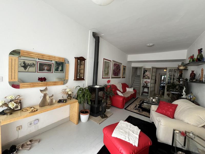 Maison traditionnelle - 95 m² - 4 pièces