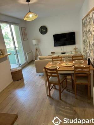 Chambre - 9 m² - 1 pièce